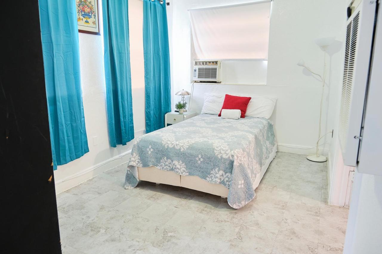 The Marlin Rooster Apartments Miami Exterior photo